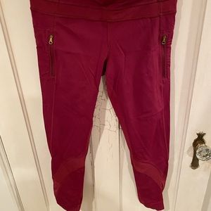 Lululemon leggings, berry colour, size 8